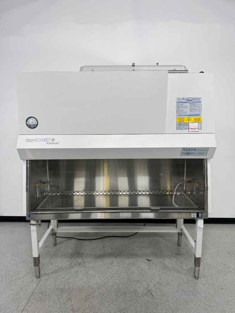 Image of Baker Company SterilGARD III Advance 6' Biosafety Cabinet